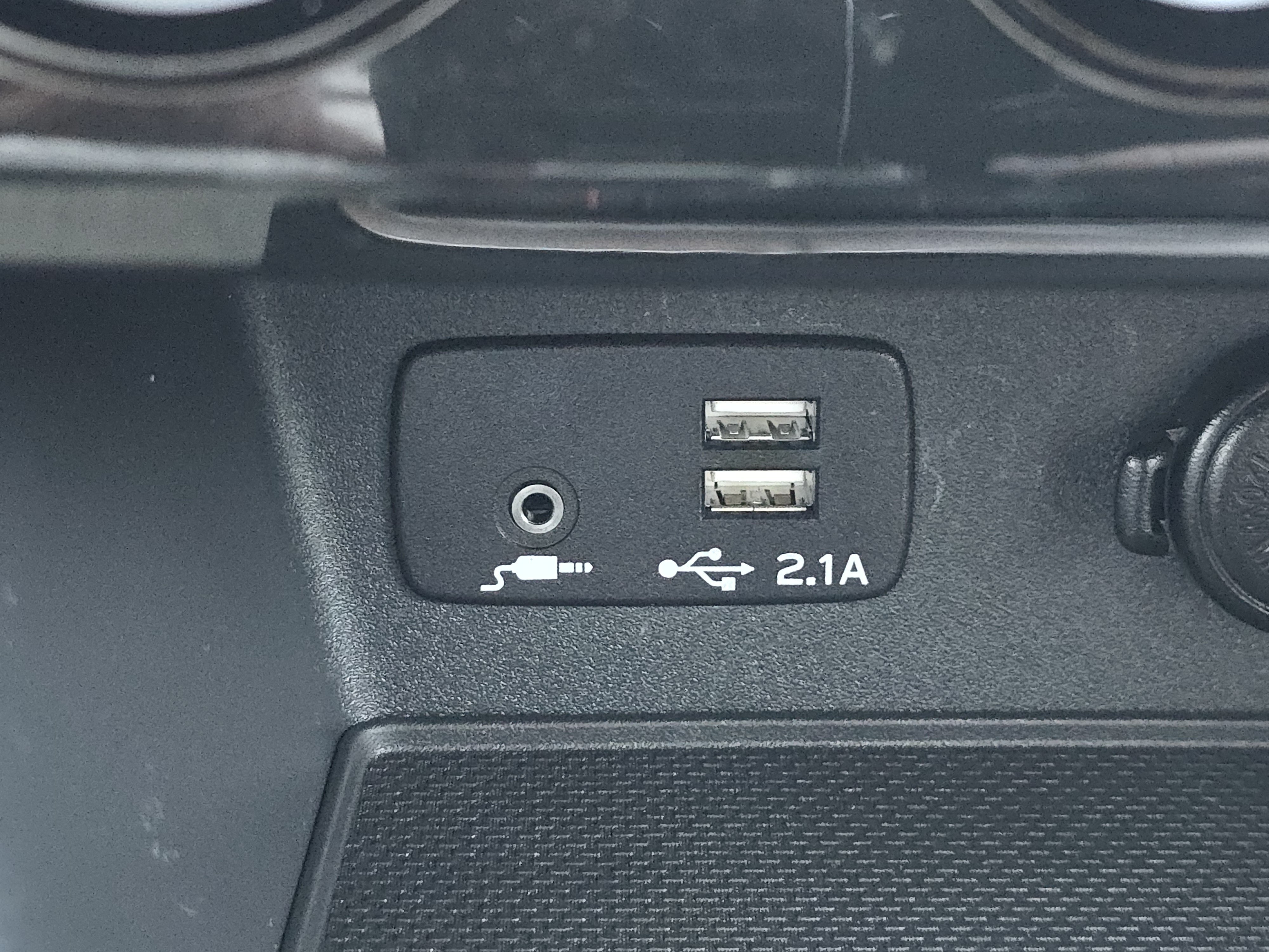 Certified 2023 Subaru Forester Limited AWD/4WD image 13
