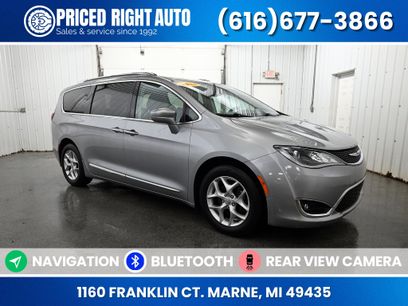 Used 2018 Chrysler Pacifica Touring-L Plus w/ Tire & Wheel Group