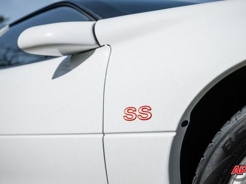 Used 1997 Chevrolet Camaro SS w/ SS Alteration Pkg image 27