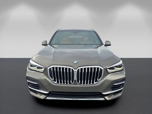 Certified 2023 BMW X5 xDrive40i w/ Premium Package AWD/4WD image 2