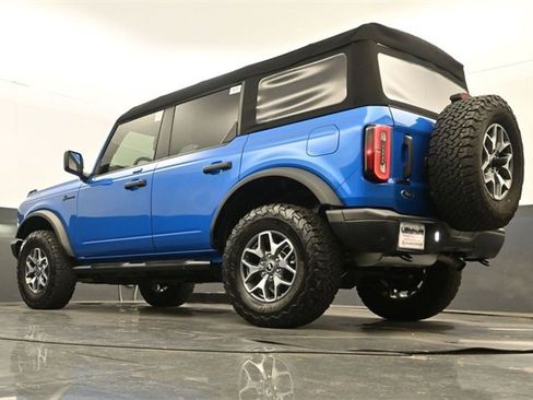 Used 2023 Ford Bronco Badlands image 25