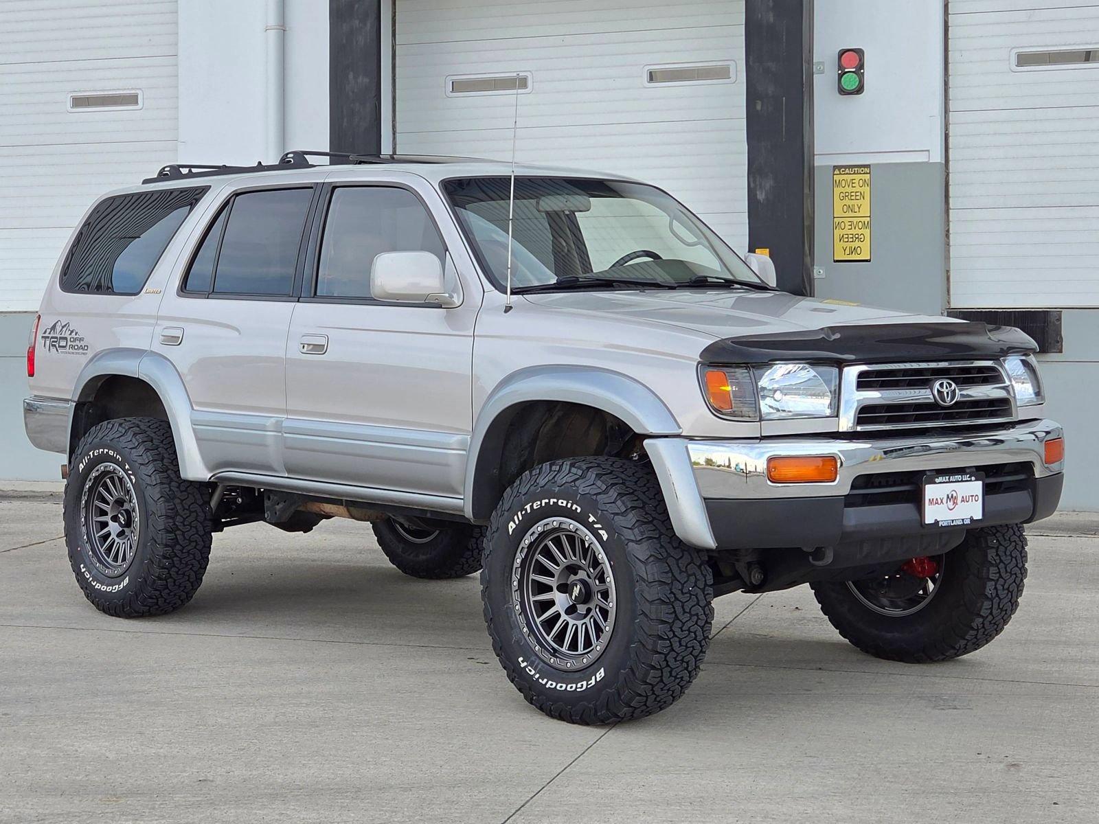 Used 1997 Toyota 4Runner Limited AWD/4WD image 1