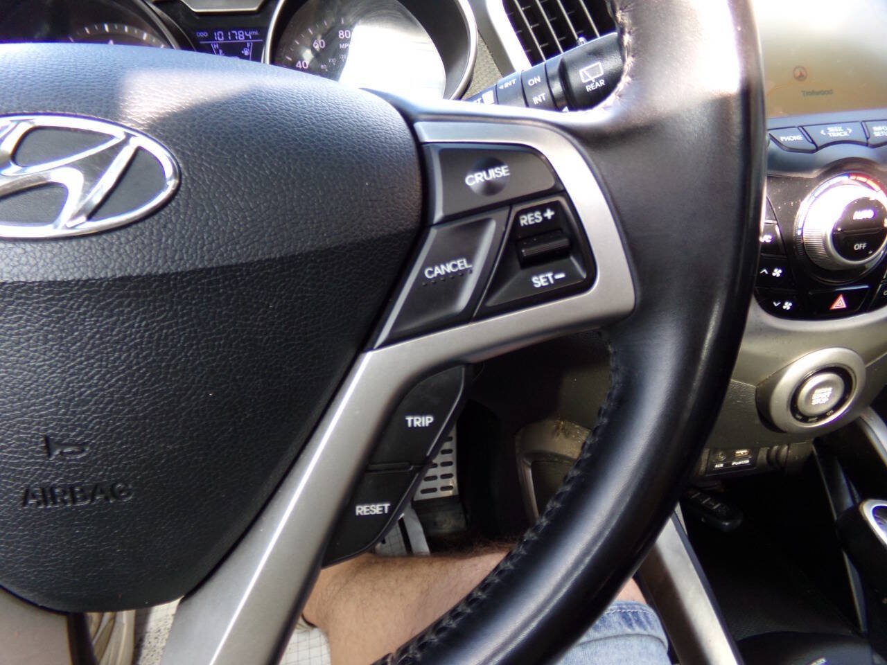 Used 2015 Hyundai Veloster w/ Option Group 03 FWD image 11