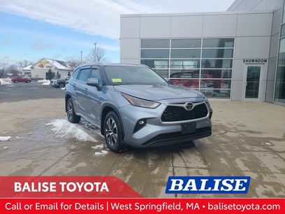 Used 2024 Toyota Highlander XLE