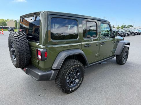 Used 2023 Jeep Wrangler Unlimited w/ Sun & Screen Package AWD/4WD image 14