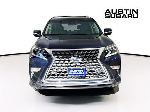 Used 2023 Lexus GX 460 Luxury image 2