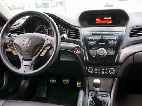 Used 2014 Acura ILX w/ Premium Package FWD image 44