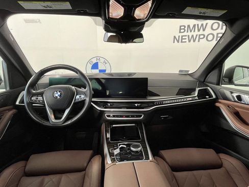 Used 2024 BMW X5 xDrive40i w/ Parking Assistance Package image 12