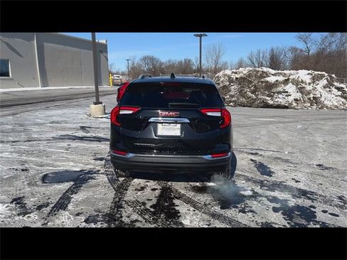 Certified 2022 GMC Terrain SLT w/ Infotainment Package II image 7