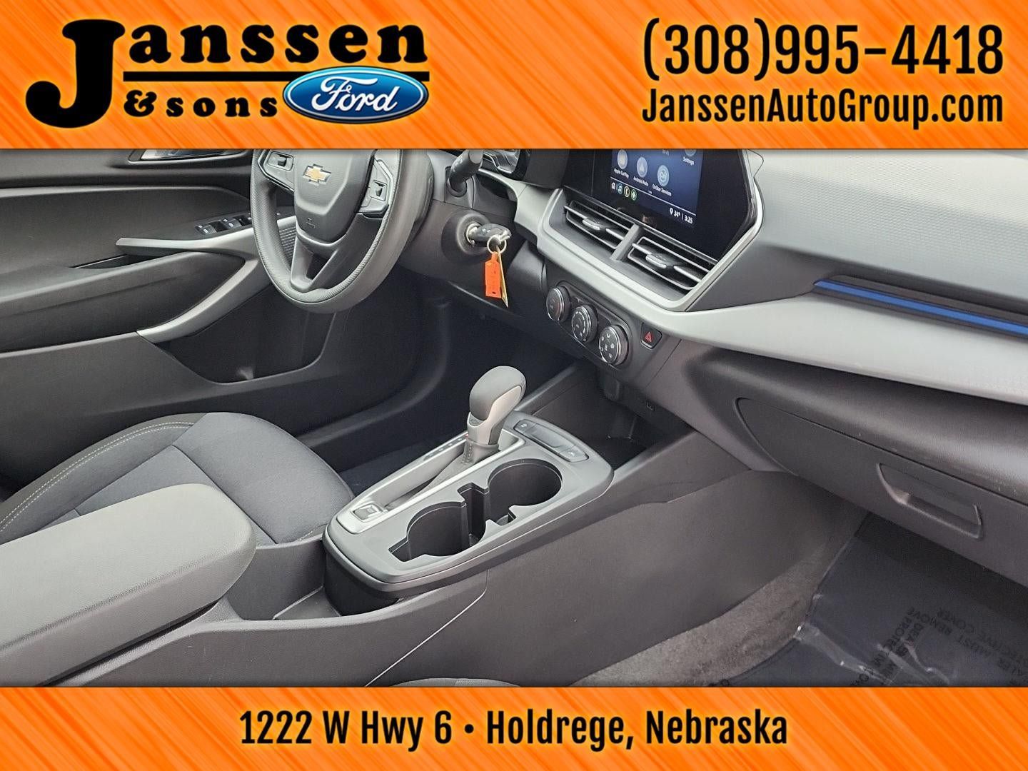 Used 2025 Chevrolet Trax LS FWD image 8