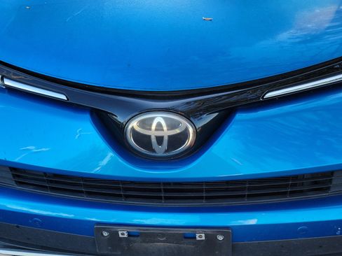 Used 2017 Toyota RAV4 Limited w/ All Weather Liner Package AWD/4WD image 11