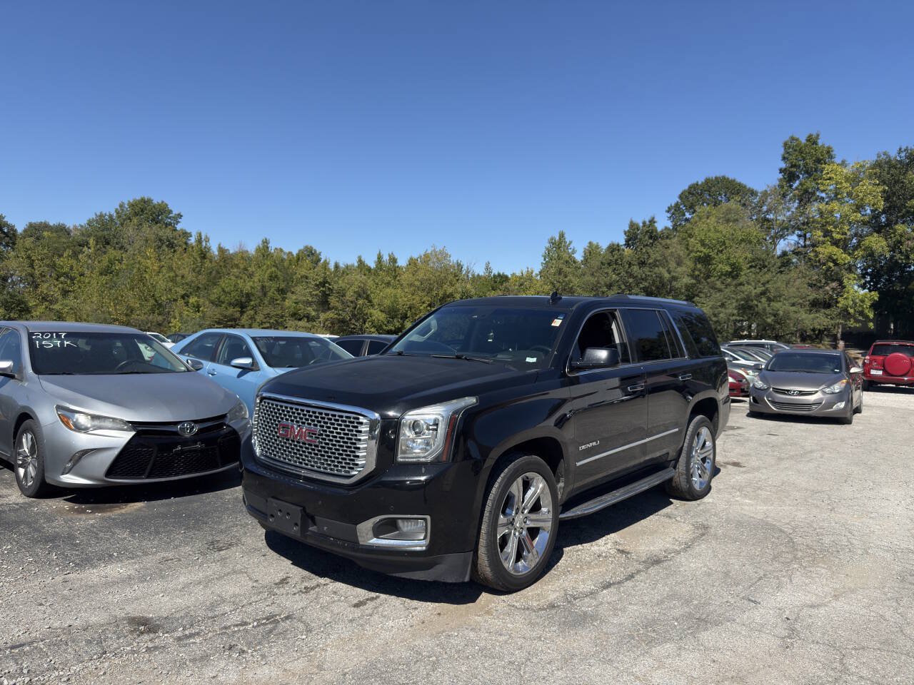 Used 2016 GMC Yukon Denali w/ Open Road Package AWD/4WD image 2