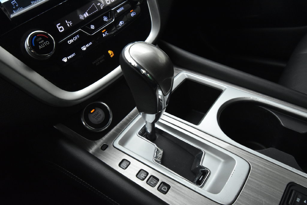 Used 2018 Nissan Murano SL FWD image 19