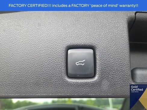 Used 2025 Ford Escape Platinum AWD/4WD image 15