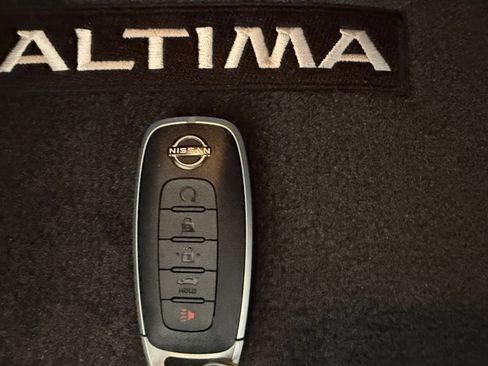 New 2026 Nissan Altima 2.5 SV FWD image 30
