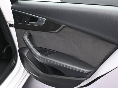 Used 2019 Audi S4 Premium Plus w/ Premium Plus Package image 26