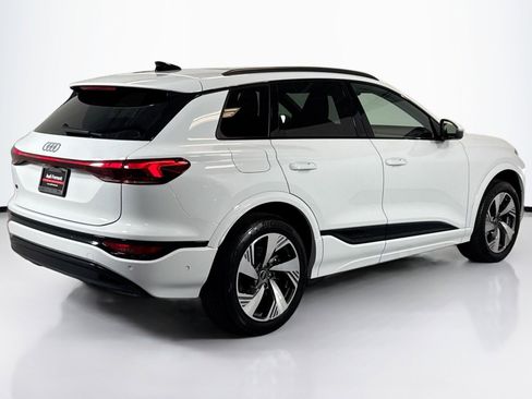 Used 2025 Audi Q6 e-tron Premium Plus w/ Premium Plus image 5