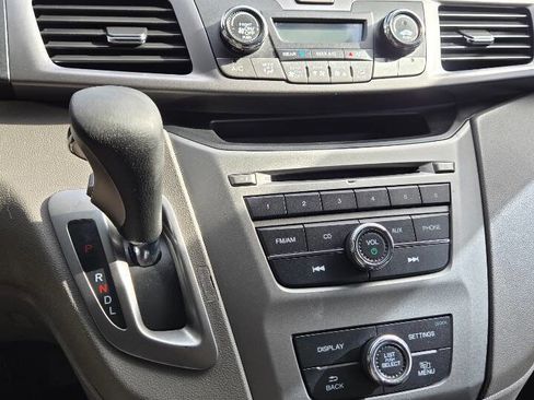 Used 2014 Honda Odyssey LX image 26