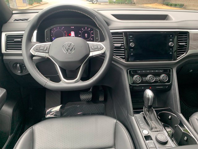 Used 2022 Volkswagen Atlas Cross Sport SE w/ Panoramic Sunroof Package AWD/4WD image 15