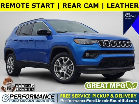 Used 2023 Jeep Compass Latitude image 1