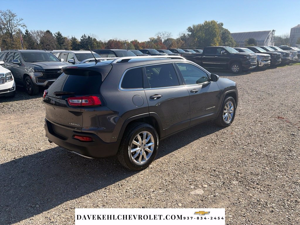 Used 2015 Jeep Cherokee Limited w/ Luxury Group AWD/4WD image 5