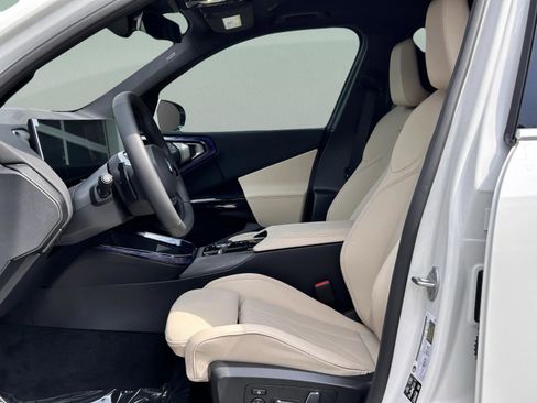 Used 2026 BMW X3 xDrive30 w/ Convenience Package image 24