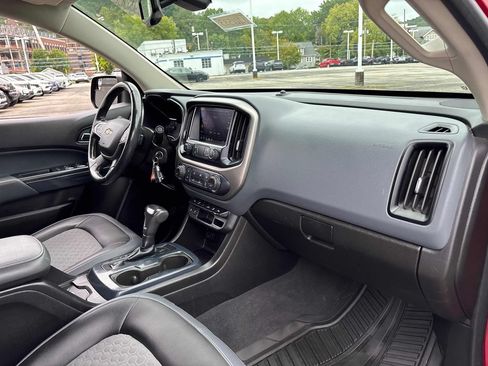 Used 2019 Chevrolet Colorado Z71 AWD/4WD image 27