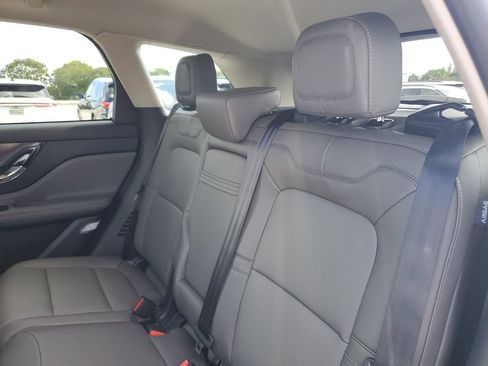 New 2026 Lincoln Corsair Premiere FWD image 12