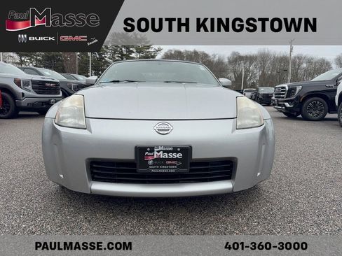 Used 2005 Nissan 350Z Touring image 2