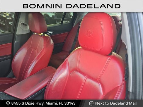 Used 2019 Alfa Romeo Giulia w/ Quick Order Package 22K Sport image 16