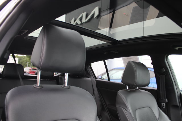 Used 2020 Kia Sportage S w/ S Premium Package AWD/4WD image 32