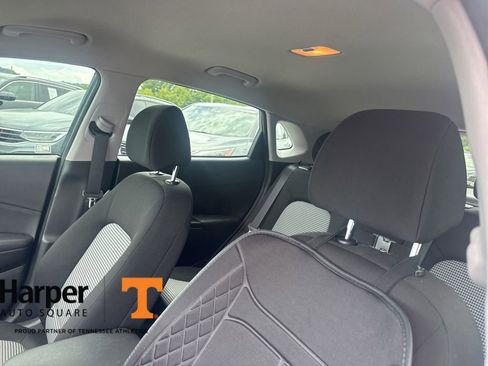 Used 2021 Hyundai Kona SE FWD image 12