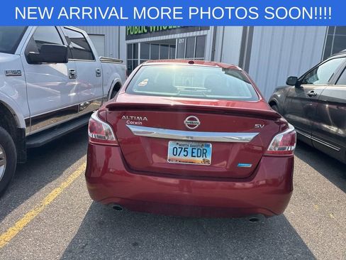Used 2013 Nissan Altima 2.5 SV w/ 2.5SV Convenience Pkg FWD image 3