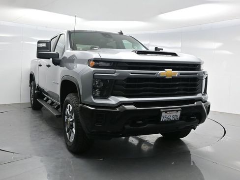 Used 2025 Chevrolet Silverado 2500 Custom w/ Custom Convenience Package AWD/4WD image 71