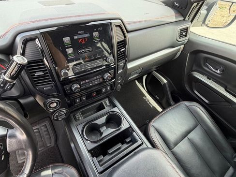 Used 2021 Nissan Titan PRO-4X w/ Pro-4x Convenience Package AWD/4WD image 19