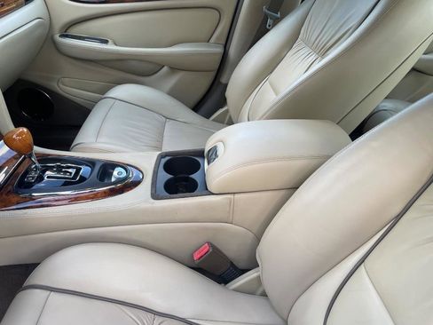 Used 2007 Jaguar XJ8 L RWD image 12