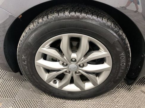 Used 2020 Kia Sedona EX FWD image 27