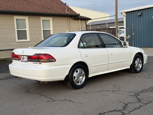 Used 2001 Honda Accord EX image 9
