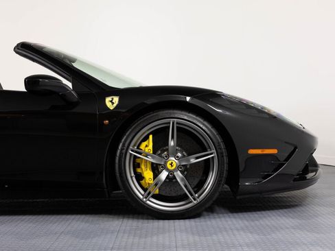 Used 2015 Ferrari 458 Speciale A image 17