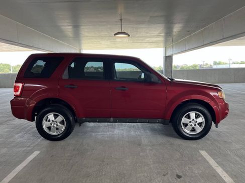 Used 2009 Ford Escape XLS AWD/4WD image 11