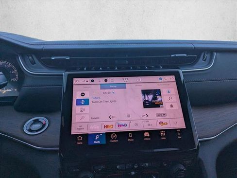 New 2025 Jeep Grand Cherokee L Summit image 12