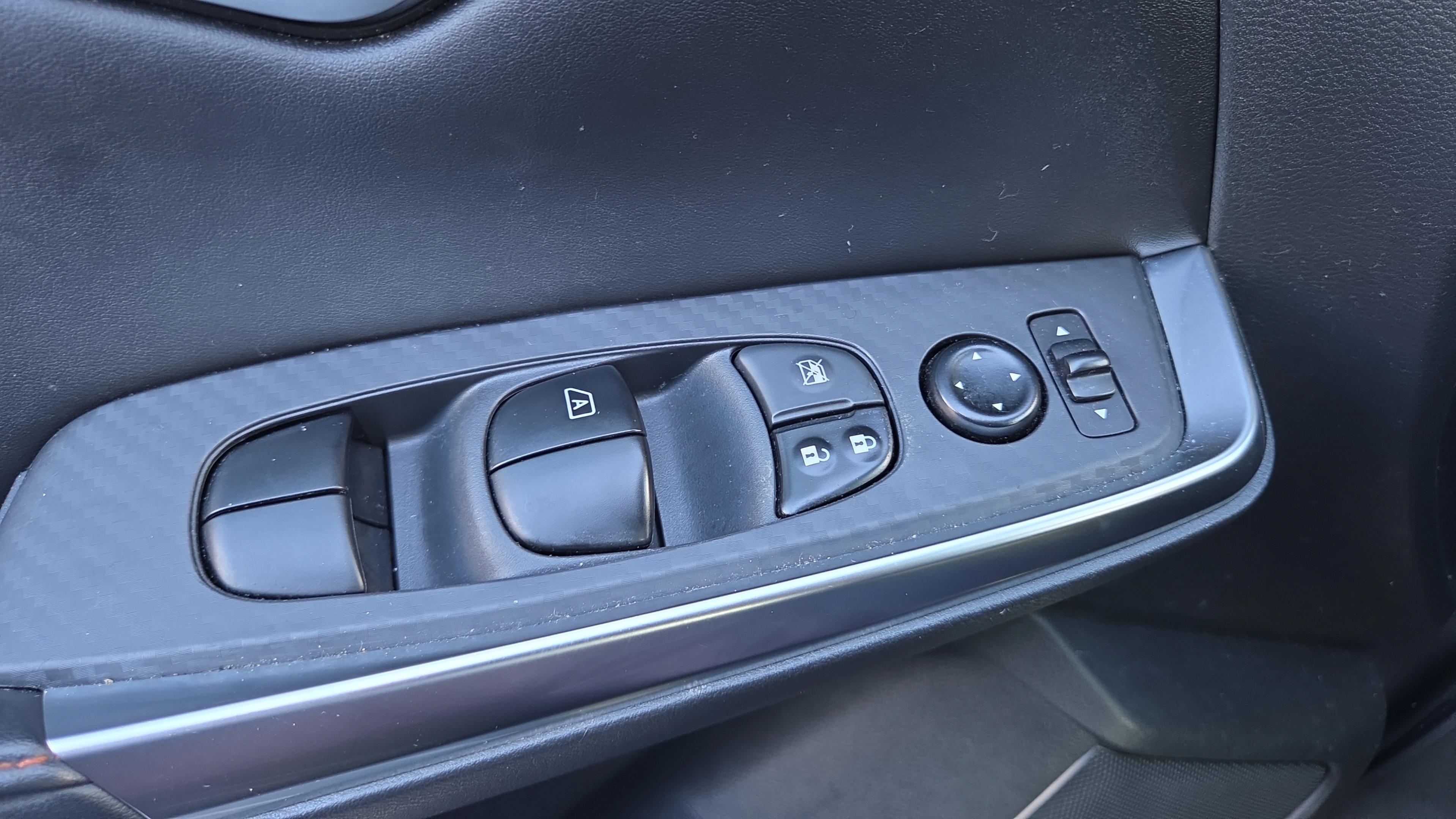 Used 2022 Nissan Sentra SR w/ Electronics Package FWD image 28