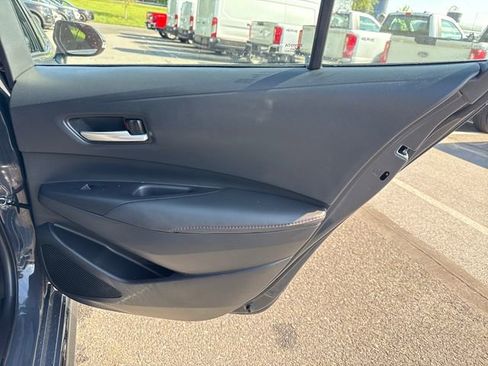 Used 2025 Toyota Corolla SE w/ SE Premium Package FWD image 16