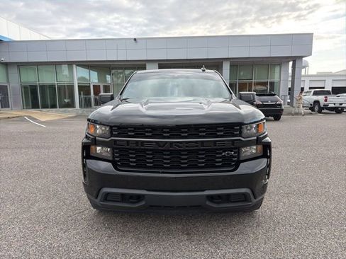 Used 2022 Chevrolet Silverado 1500 Custom w/ LPO, Dark Essentials Package image 2