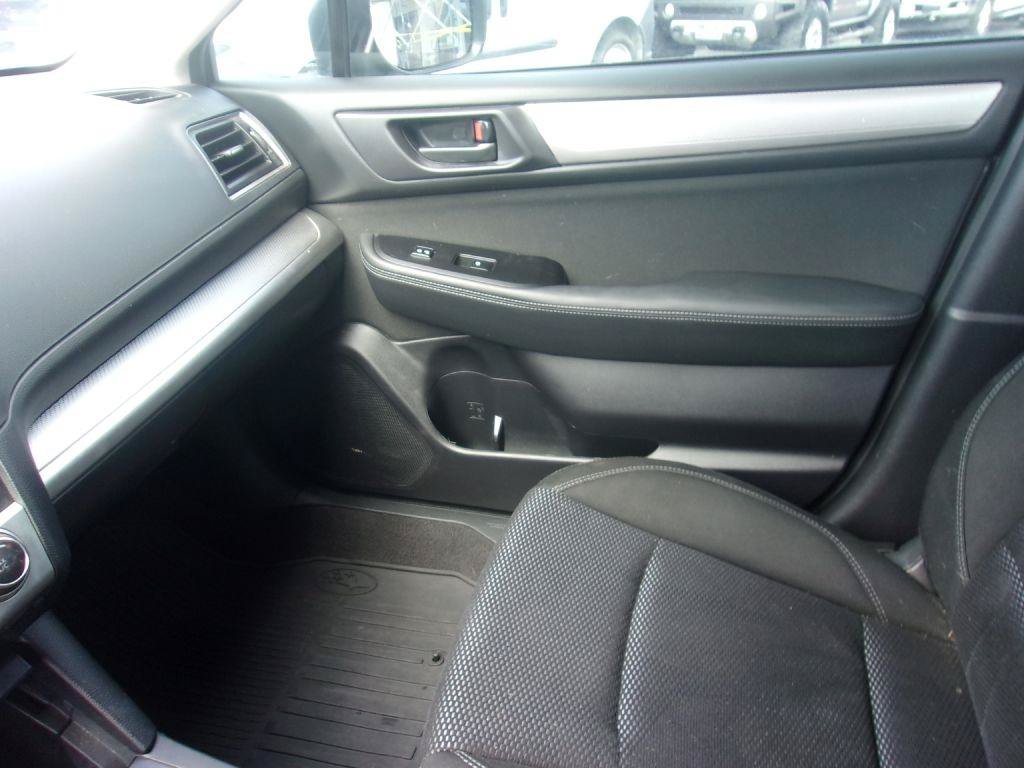 Used 2018 Subaru Outback 2.5i AWD/4WD image 13
