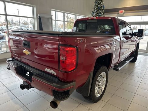 Used 2018 Chevrolet Silverado 2500 High Country image 4