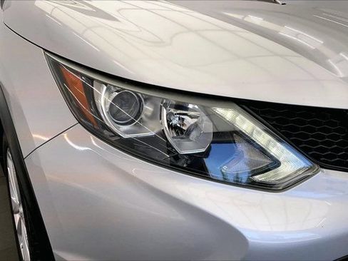 Used 2017 Nissan Rogue Sport S w/ S Appearance Package AWD/4WD image 29