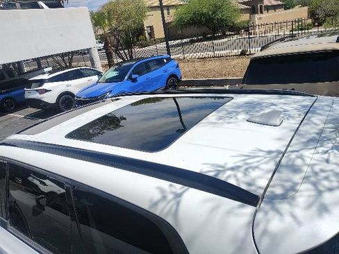 Certified 2021 Kia Telluride SX w/ SX Prestige Package AWD/4WD image 17