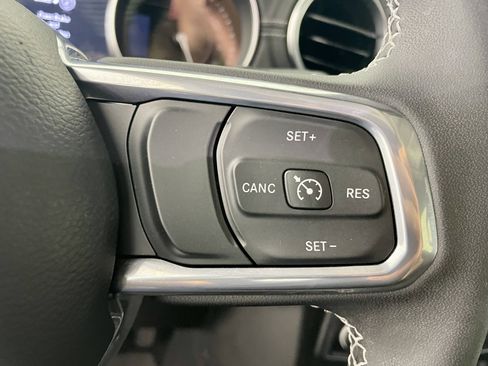 Used 2023 Jeep Wrangler Sahara image 18