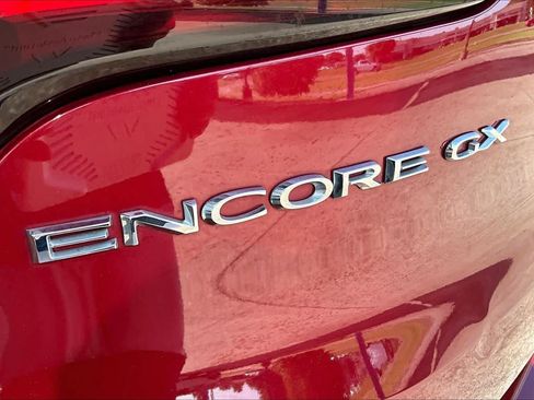 Used 2021 Buick Encore GX Select w/ Sport Touring Package FWD image 31